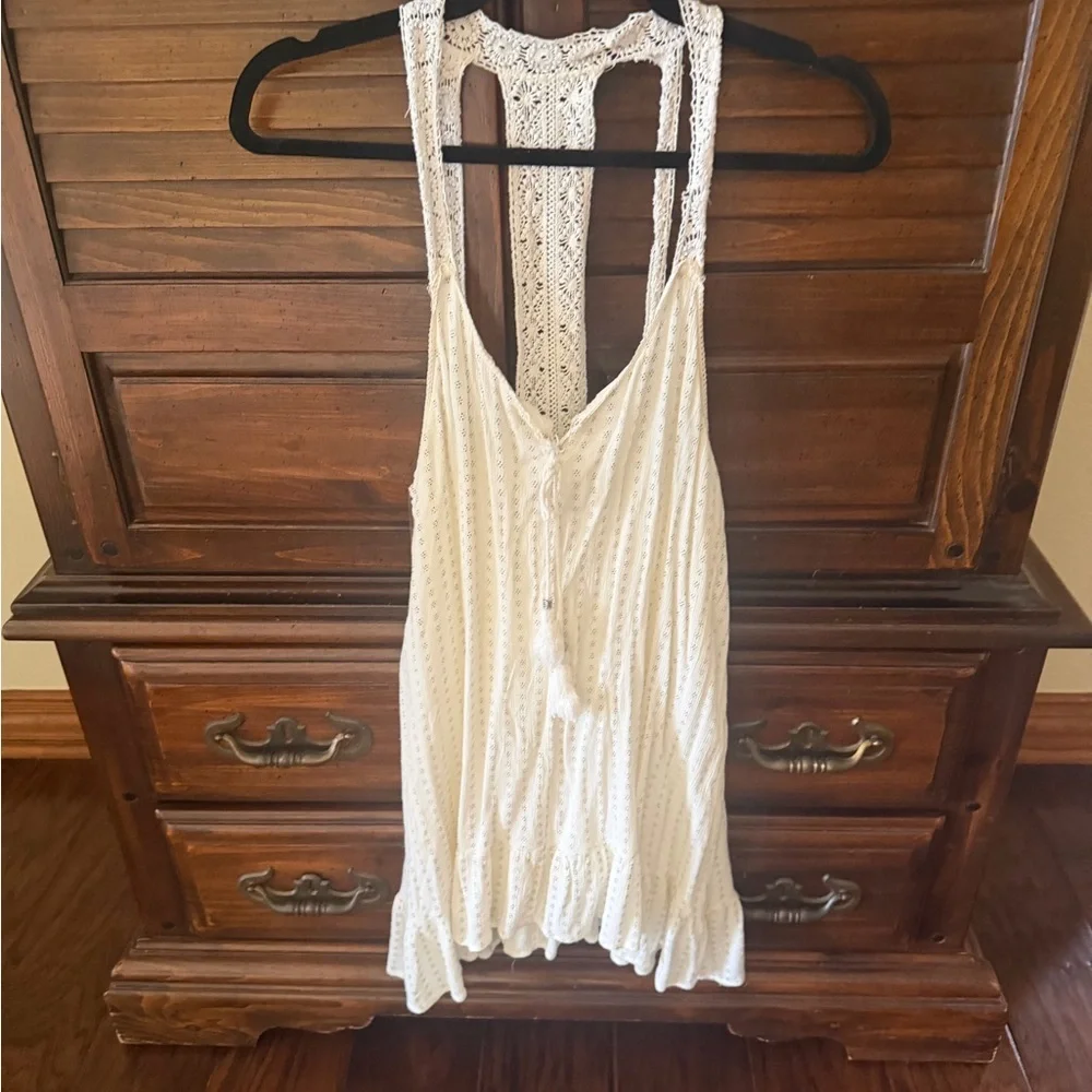 Lulu’s Crochet Back Ivory Tank Top​​ - Picture 2 of 5